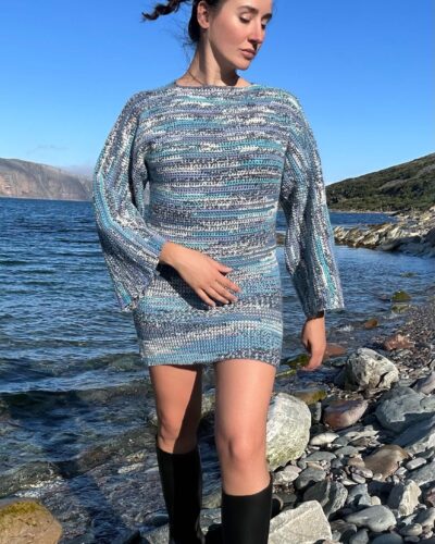 Hand-crochet woolen tunic