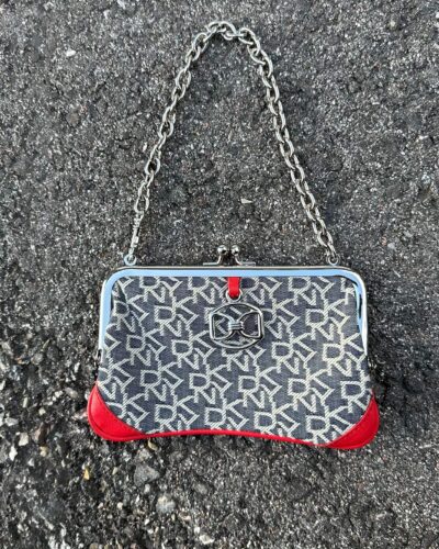 2005 DKNY little purse