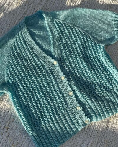 Baby blue knitted short sleeve cardigan