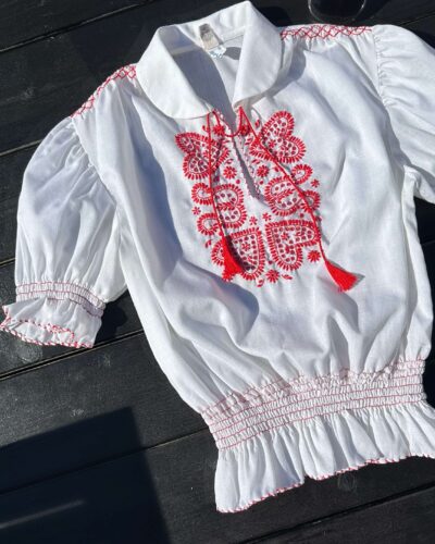 Hearts embroidery. Summer cottagecore blouse