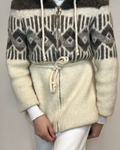 Arctic woolen jacket/cardigan