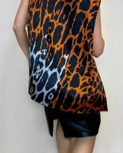 Silk Italian vest in animal print