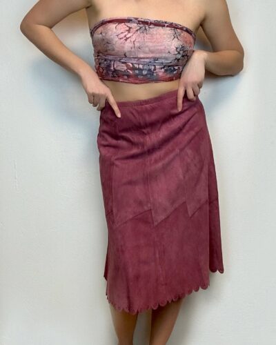 Rouge pink suede leather skirt