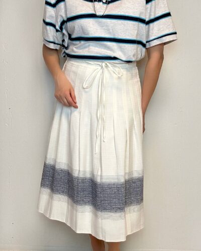 Midi off white skirt
