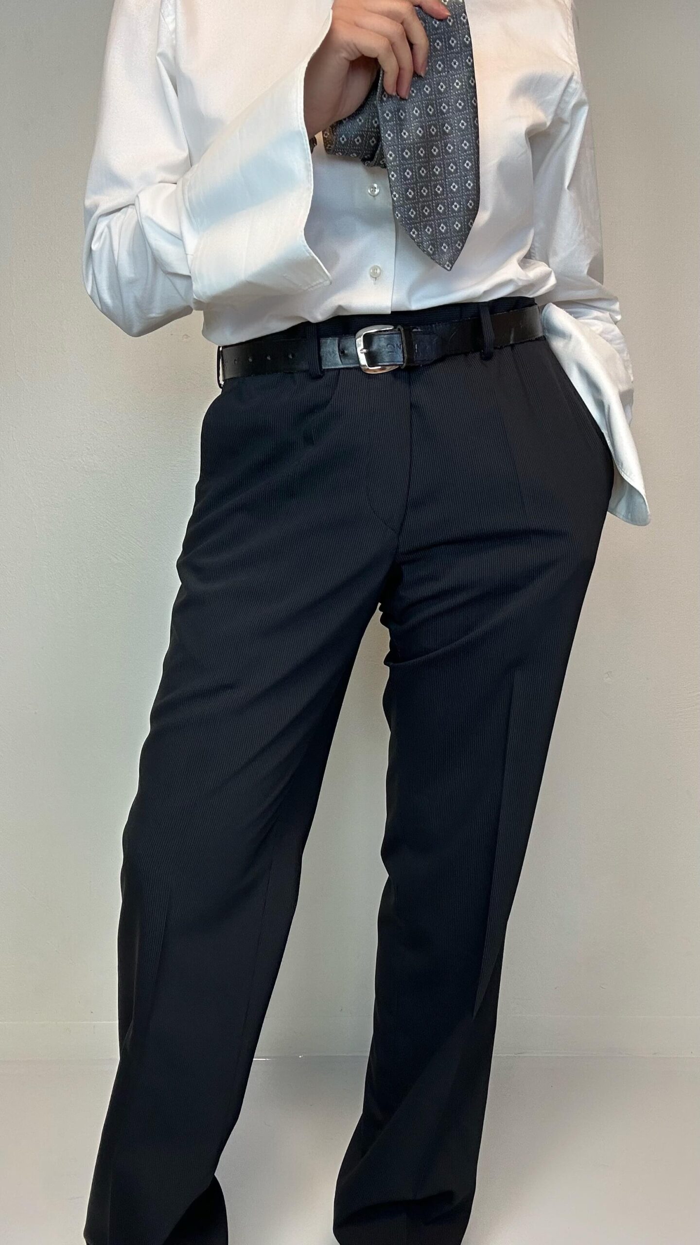 Parisian PIERRE CARDIN masculine business suit - Image 10