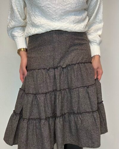 Ruffled layered wool blended skirt