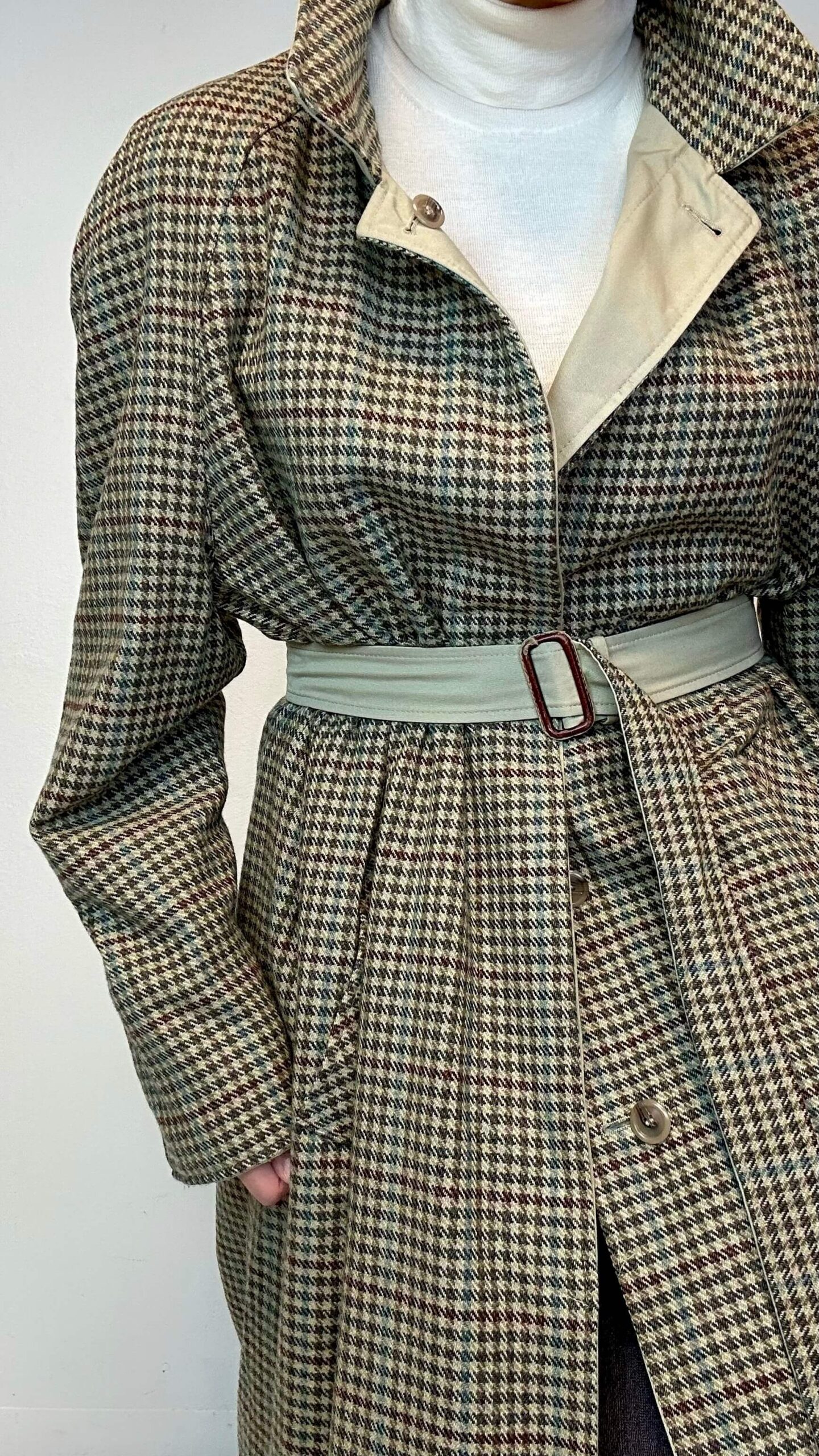 Rare woolen double-sided houndstooth trench-coat - Image 2