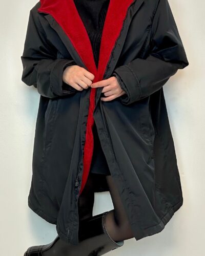 Baggy mid season coat with a hood