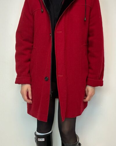 Red berry woolen coat with a hood