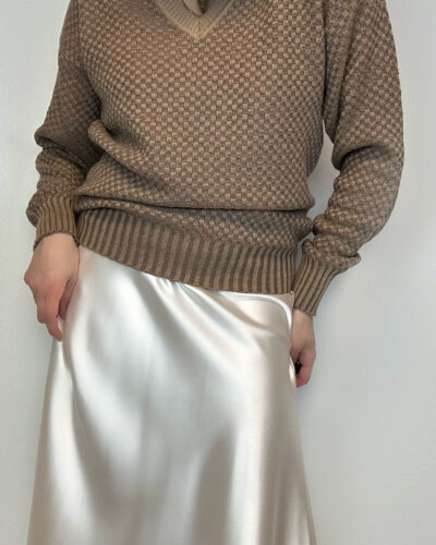 Unisex biscuit brown check v-neck sweater