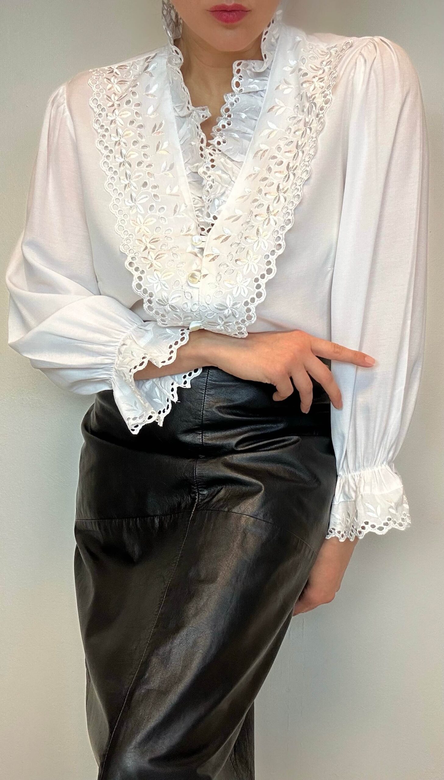 Cottagecore blouse with heavy embroidered ruffle collar - Image 4