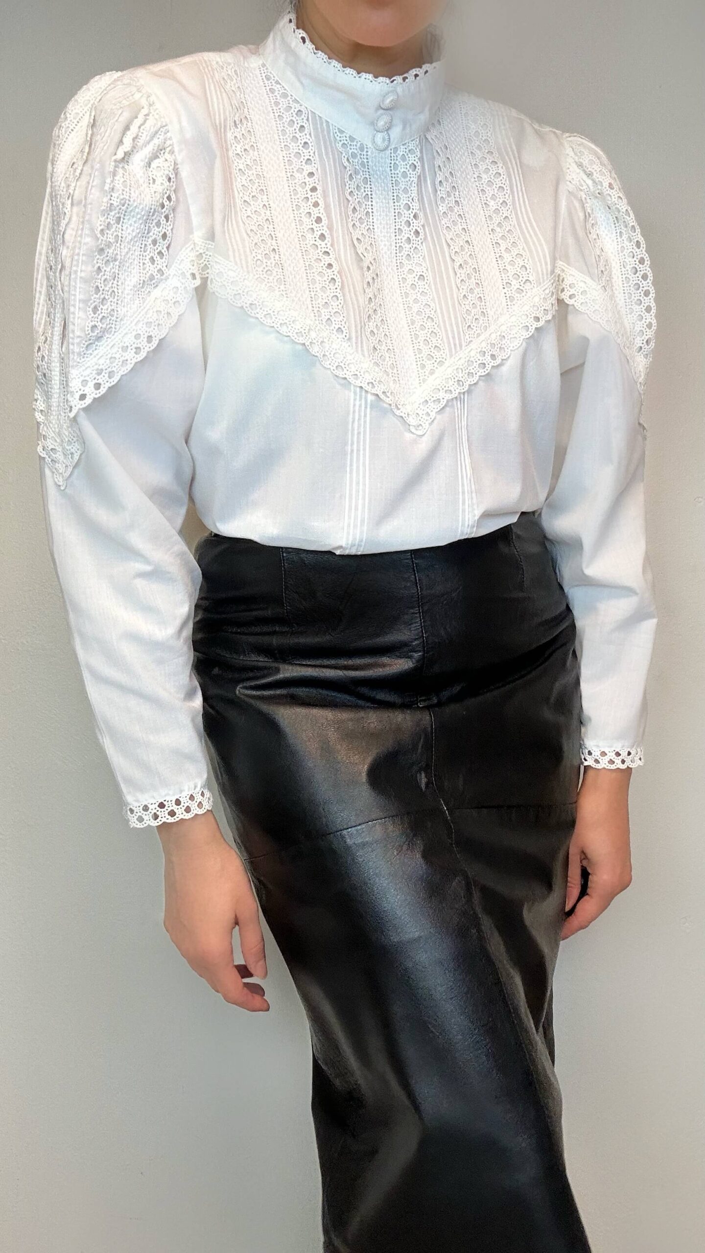 Statement white cottage blouse with a heavy embroidery - Image 5
