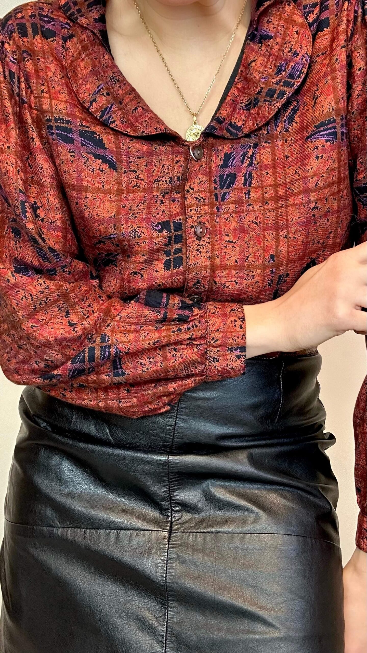 Wool blended flame red bat sleeve blouse - Image 2