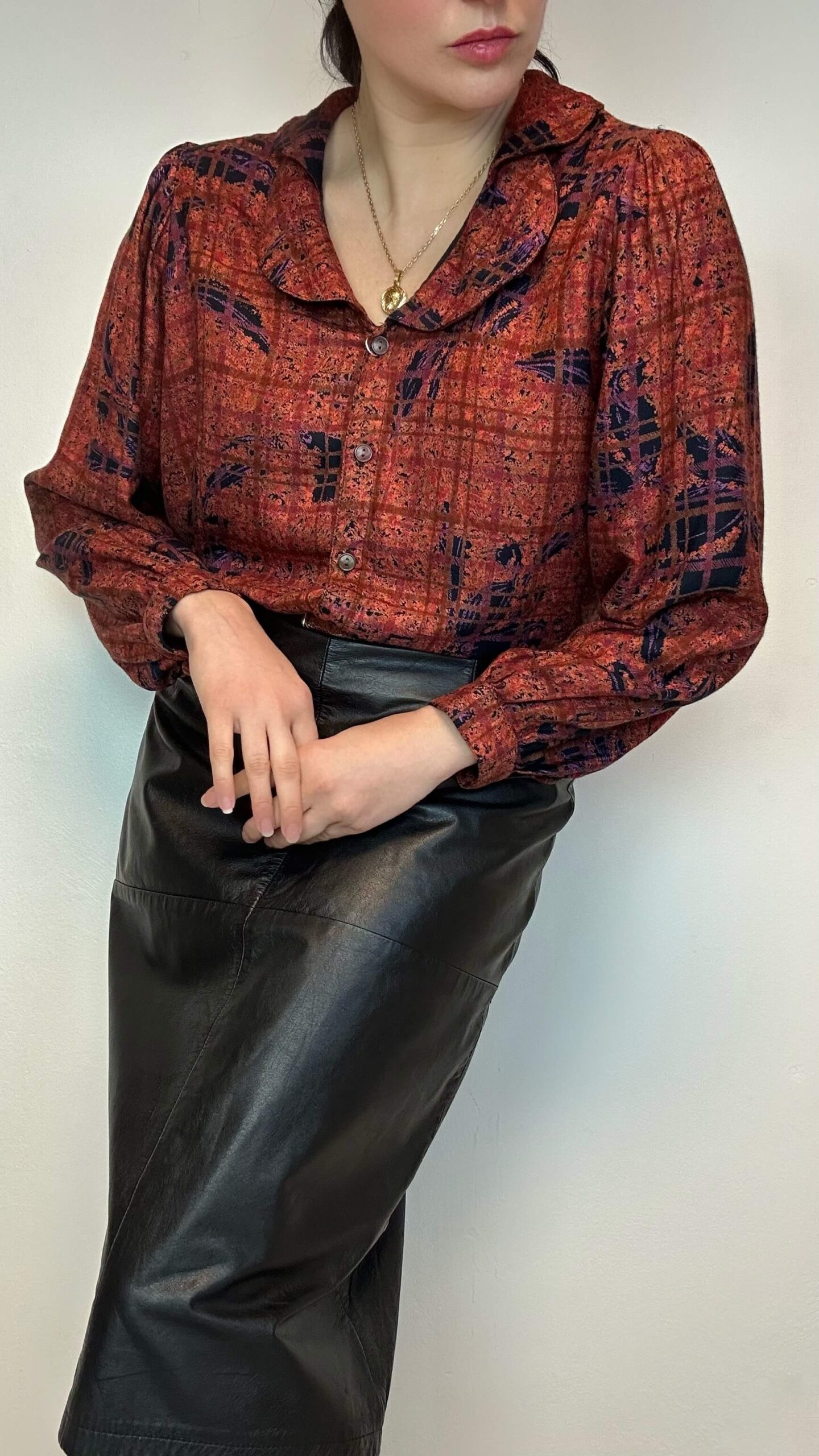 Wool blended flame red bat sleeve blouse - Image 3