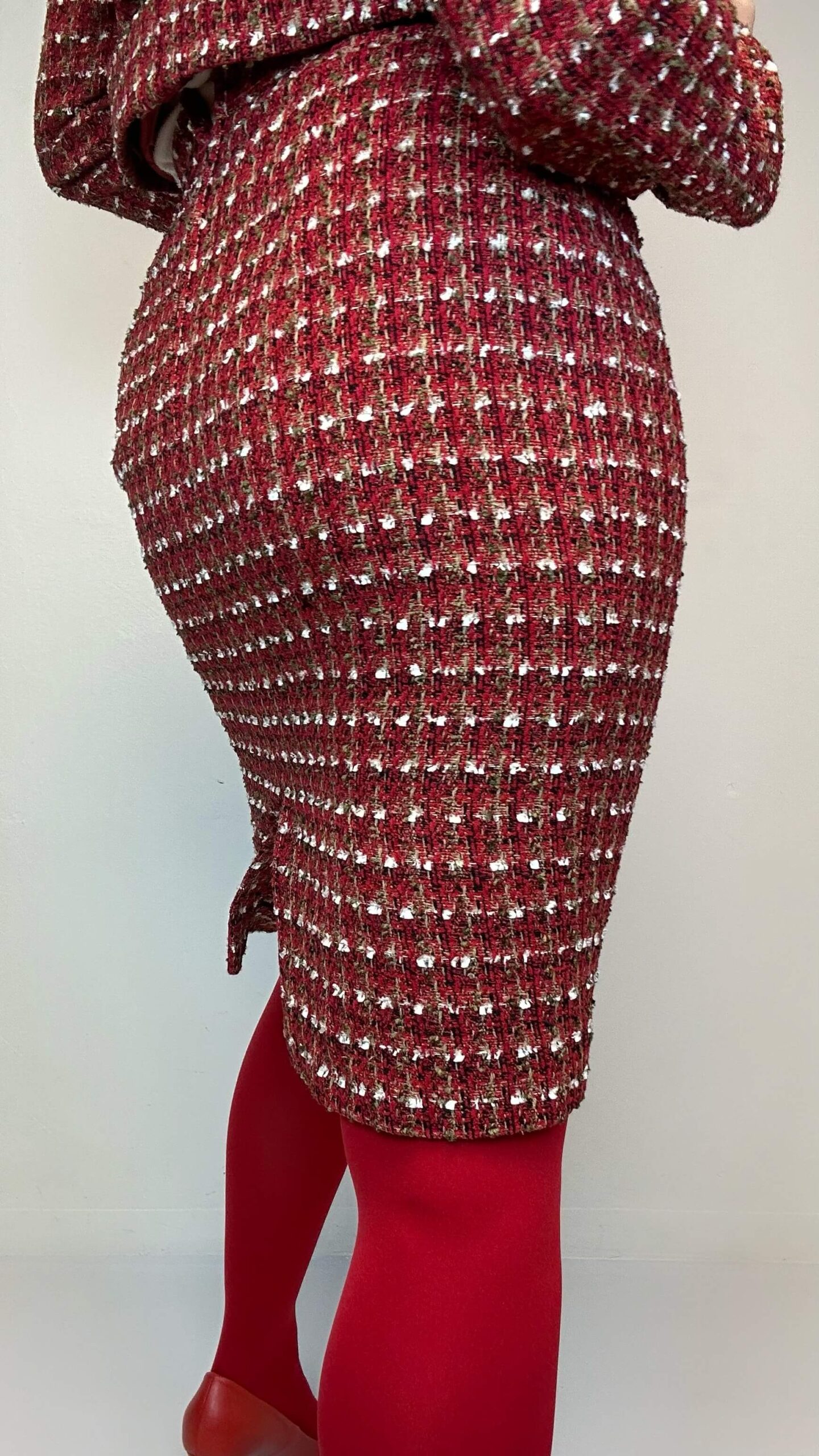 Cranberry red woolen office set of blazer and skirt - Image 4