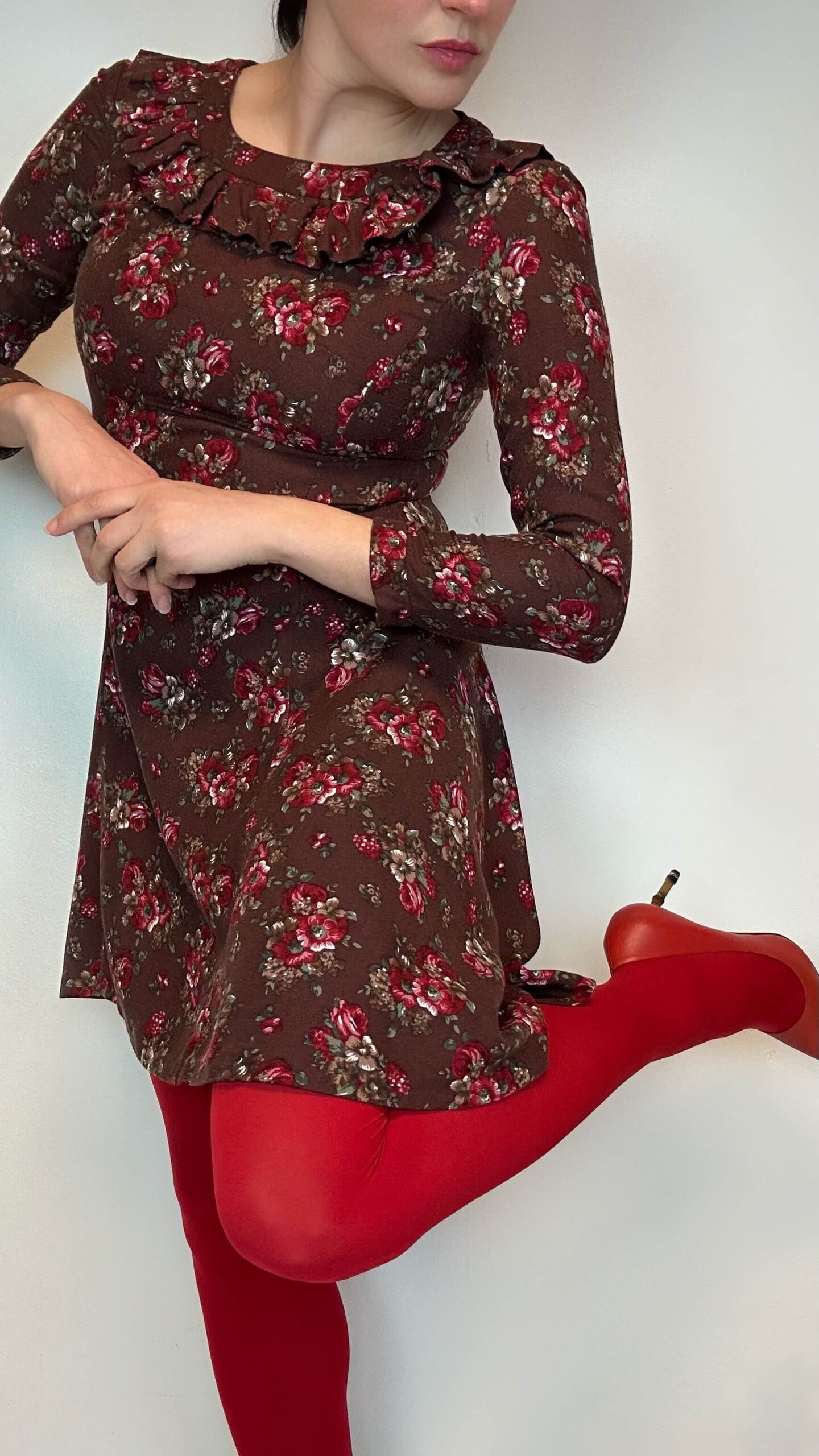 Wool blended chocolate brown dress with garden roses print - Image 6