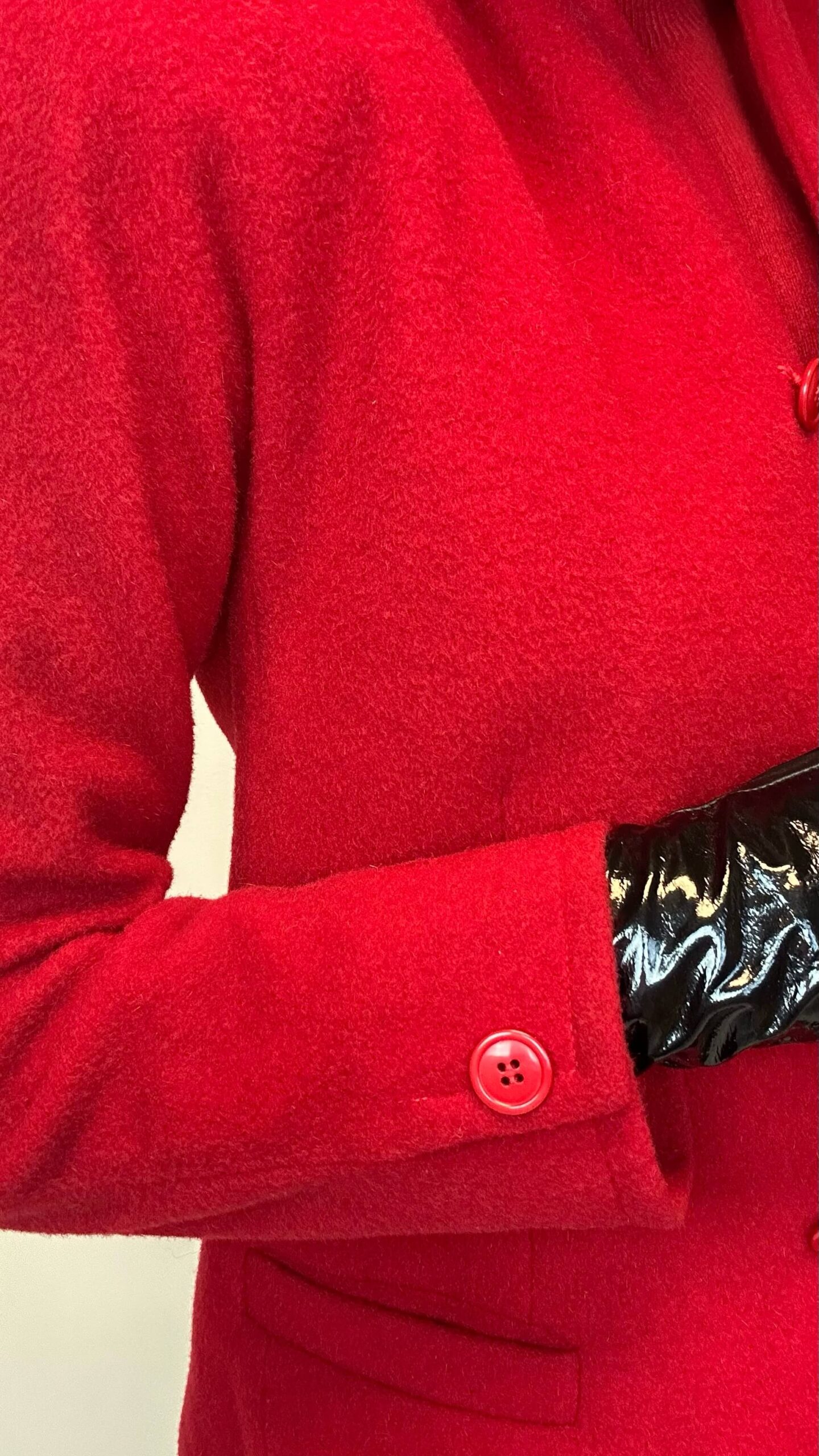 Bear's Line by LAURA BIAGIOTTI woolen berry red short coat - Image 4