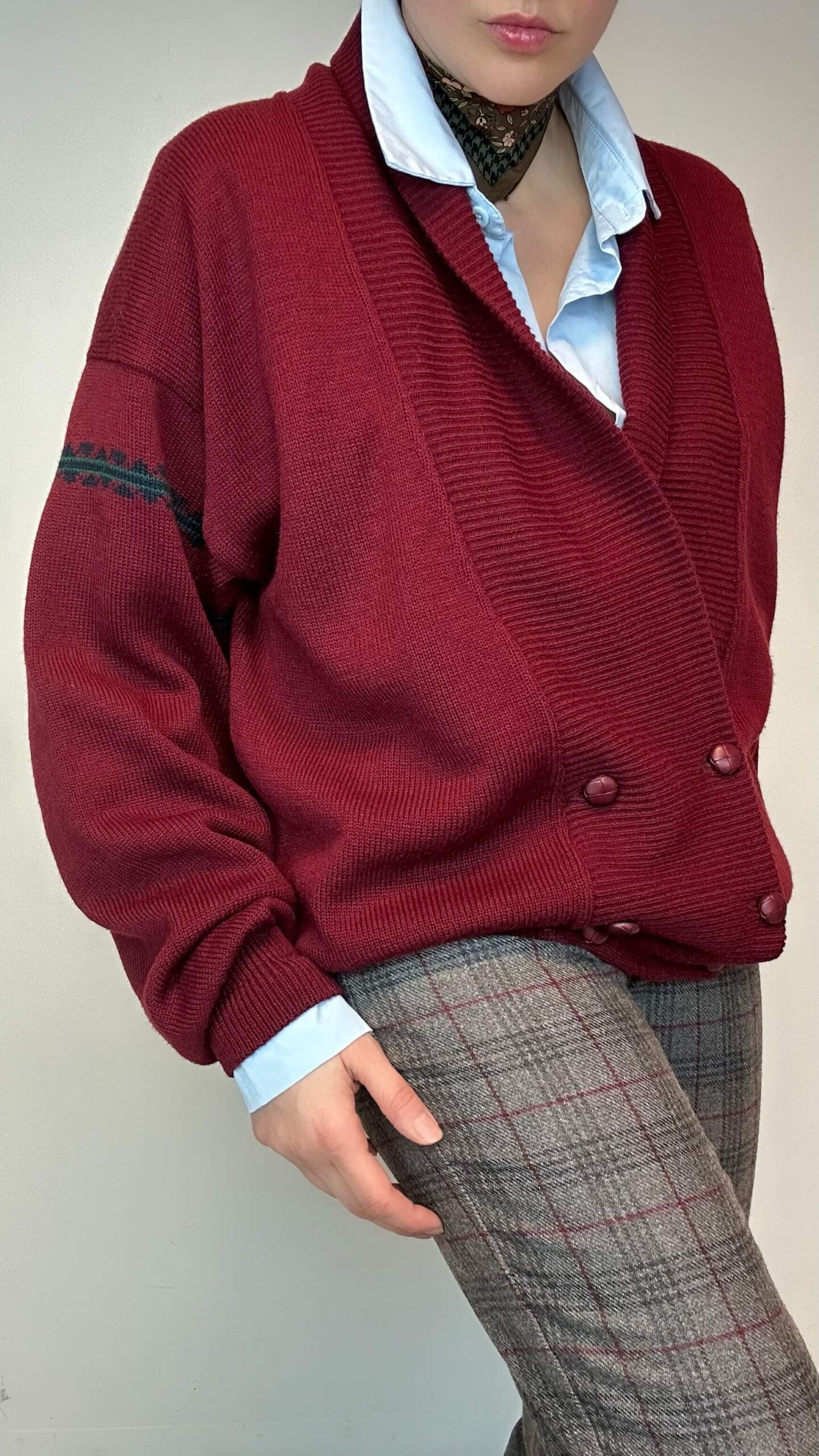 Burgundy red boyfriend cardigan with a deep v-neck - Image 2