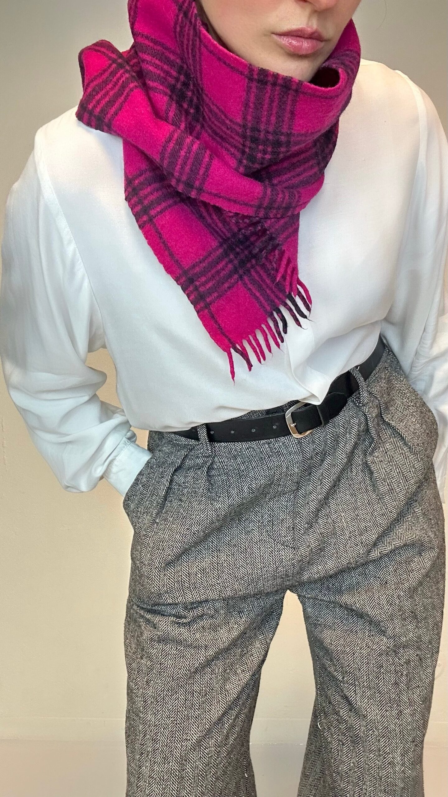 Tartan pink magenta woolen scarf