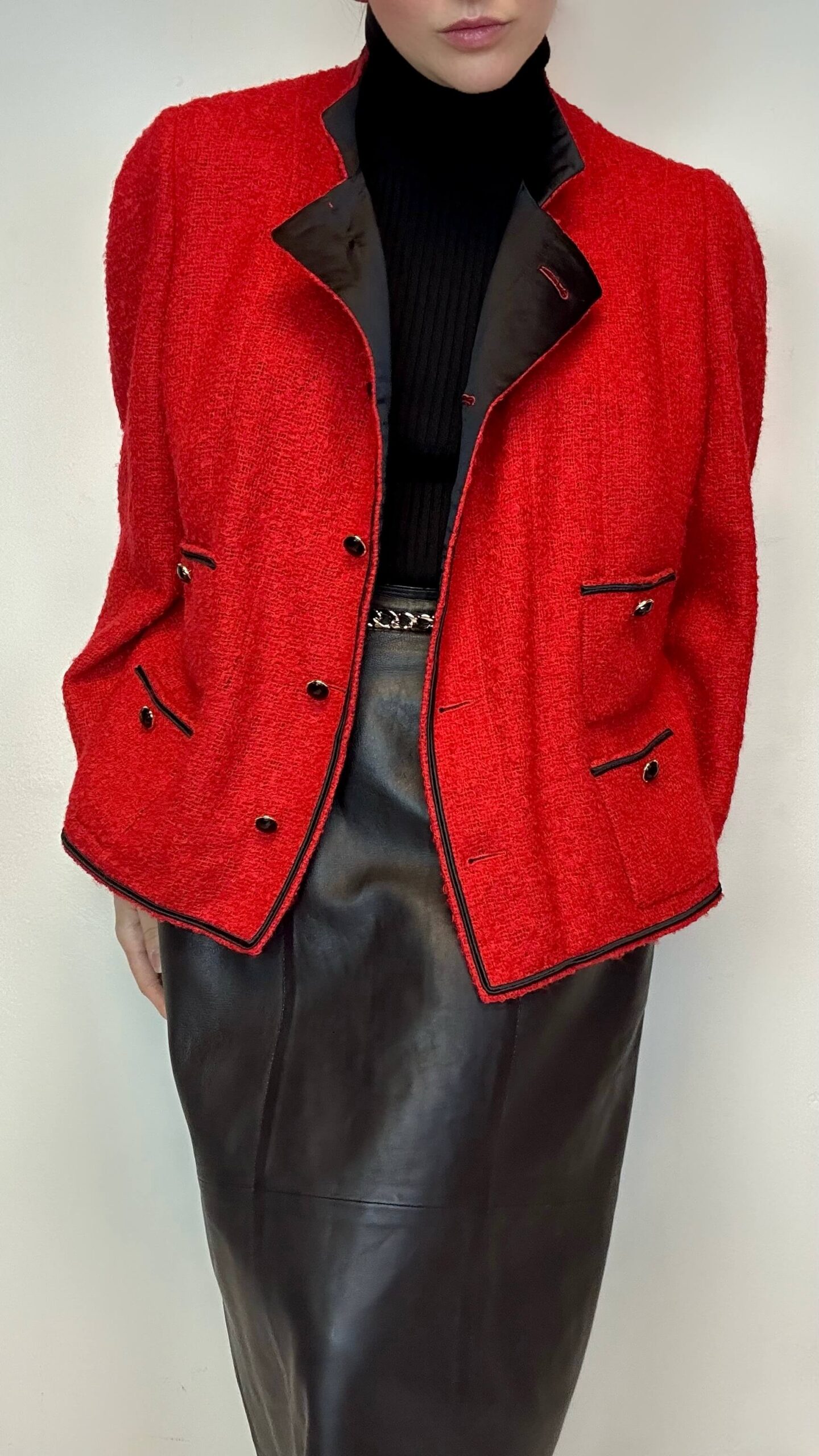 Swiss fire red woolen boucle jacket with front pockets - Image 4
