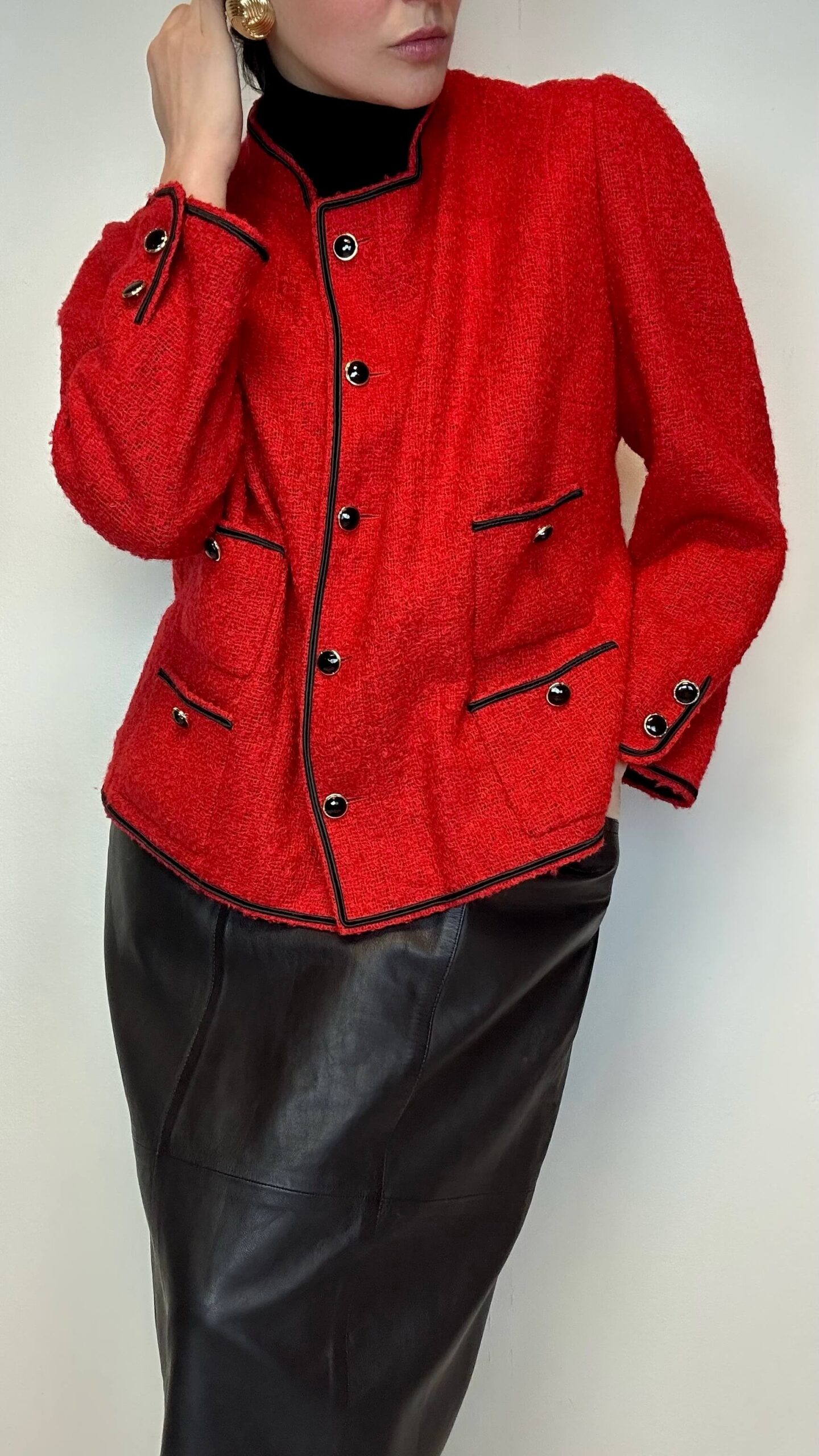 Swiss fire red woolen boucle jacket with front pockets - Image 7