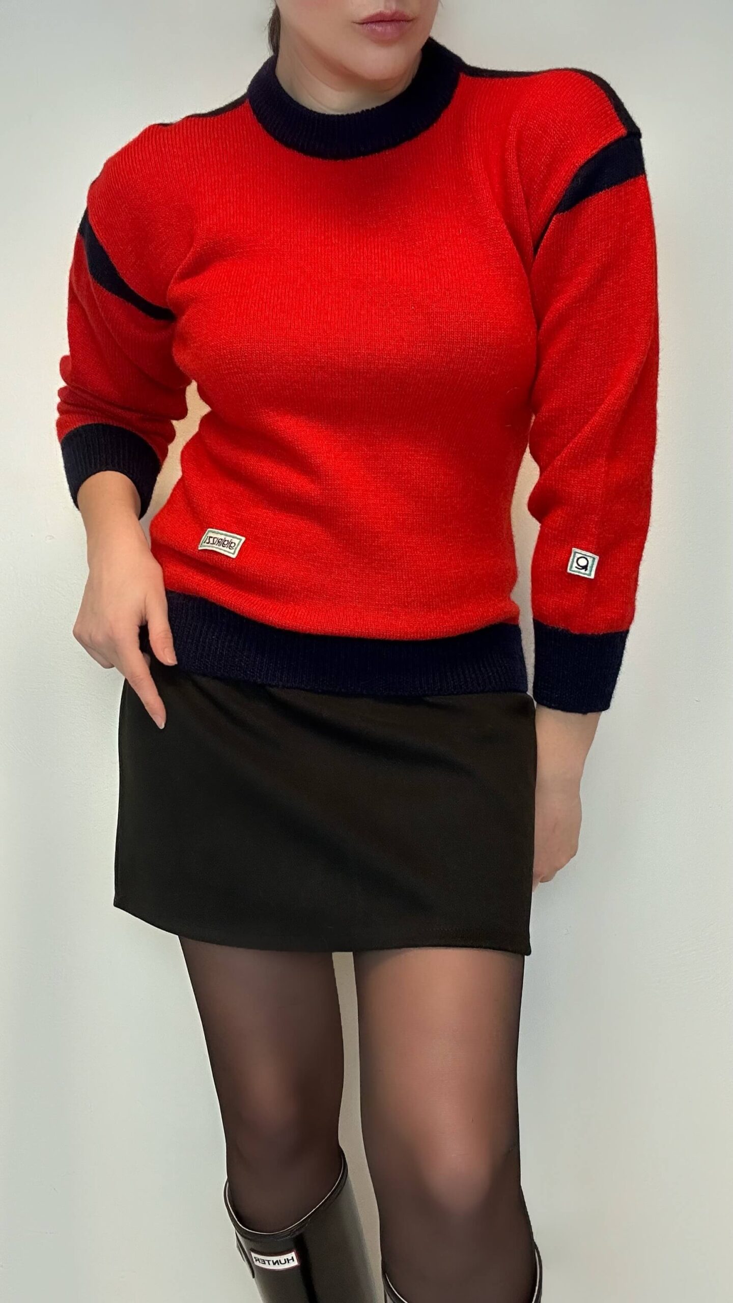 Wool afterski red sweater