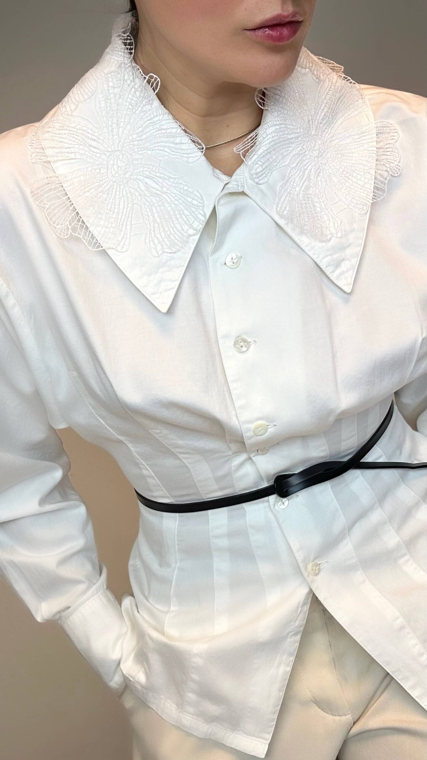 White slim fit blouse with a flower collar