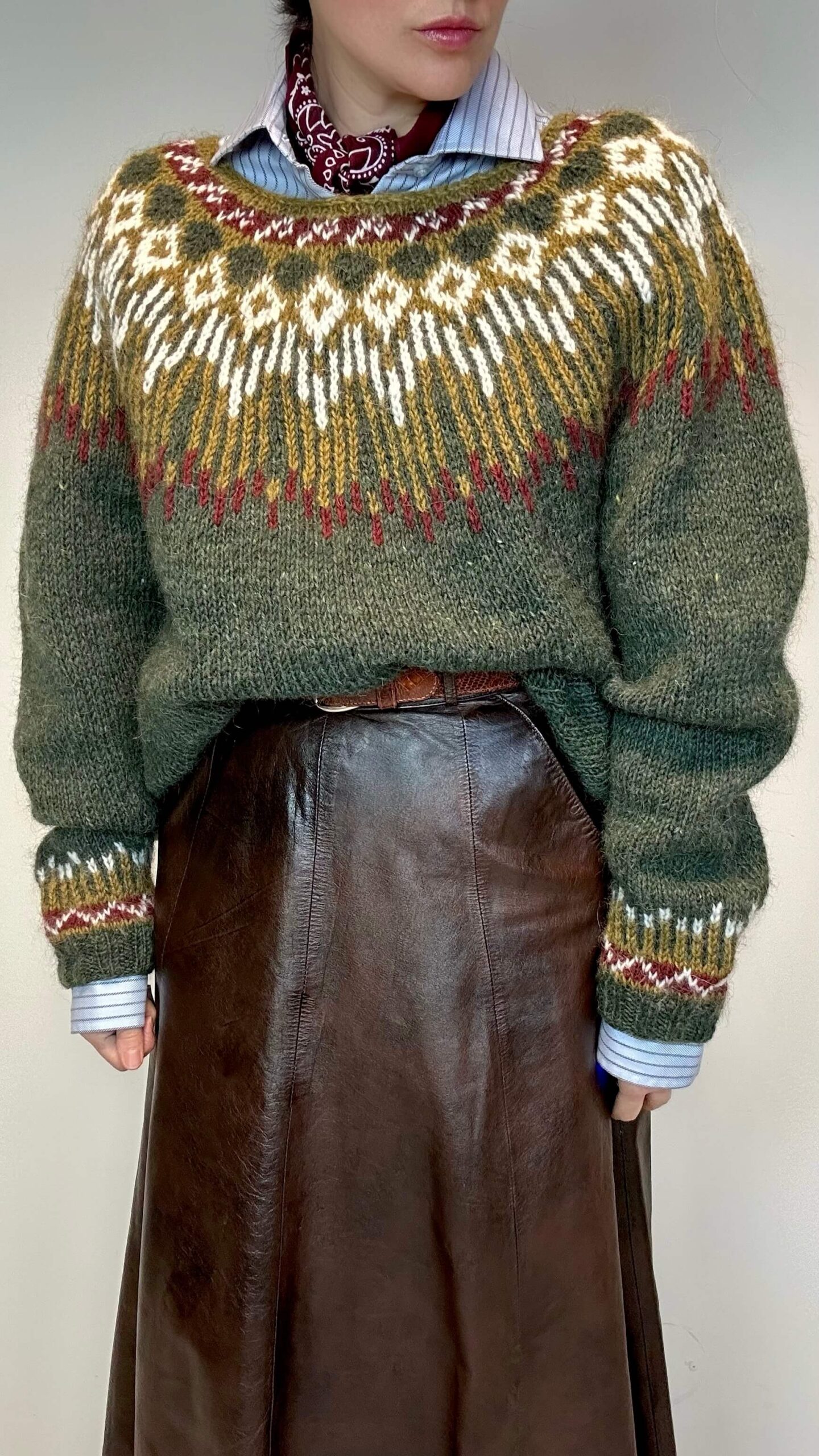 Icelandic hand-knitted wool green sweater