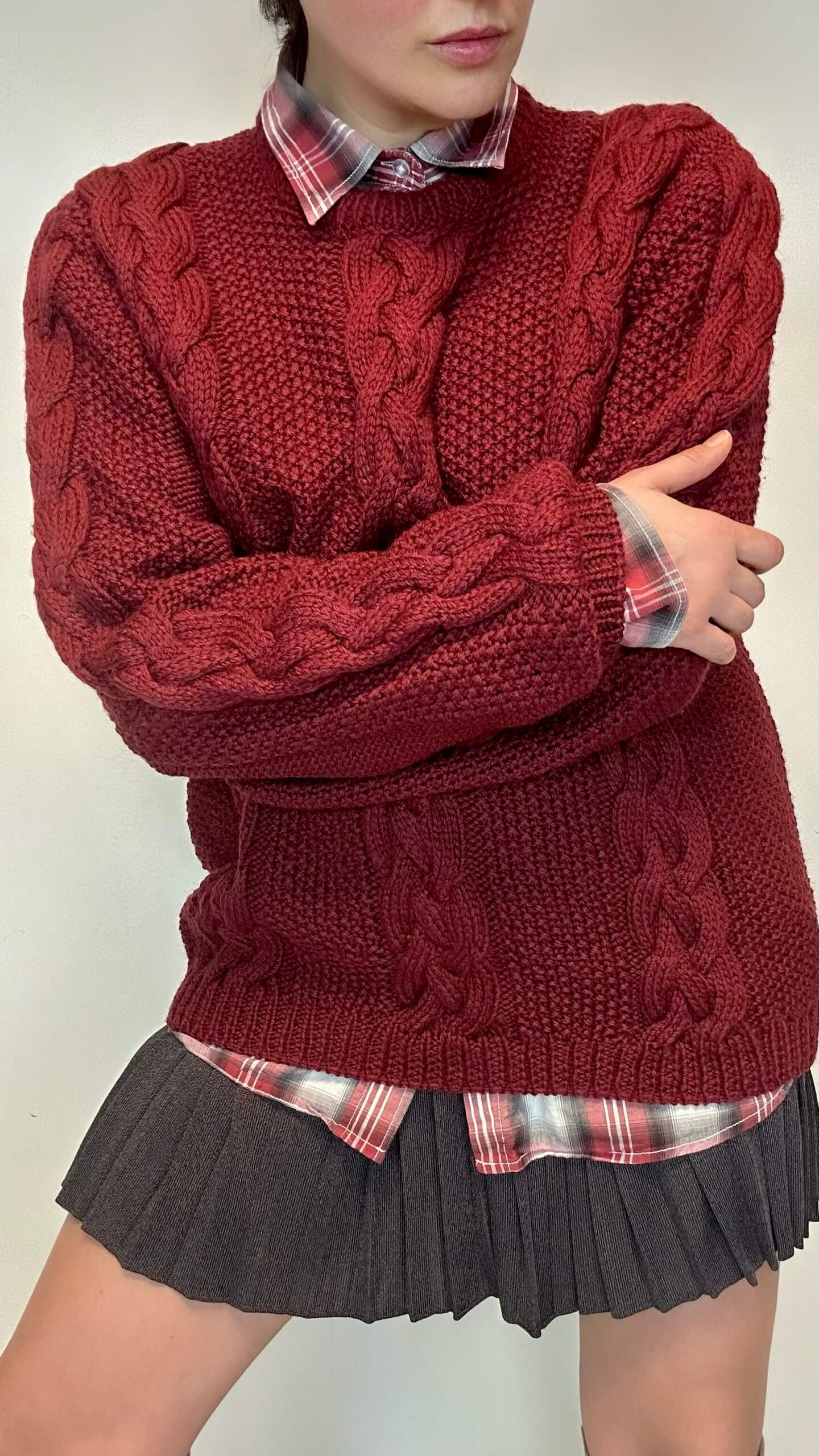Wool burgundy chunky cableknit sweater