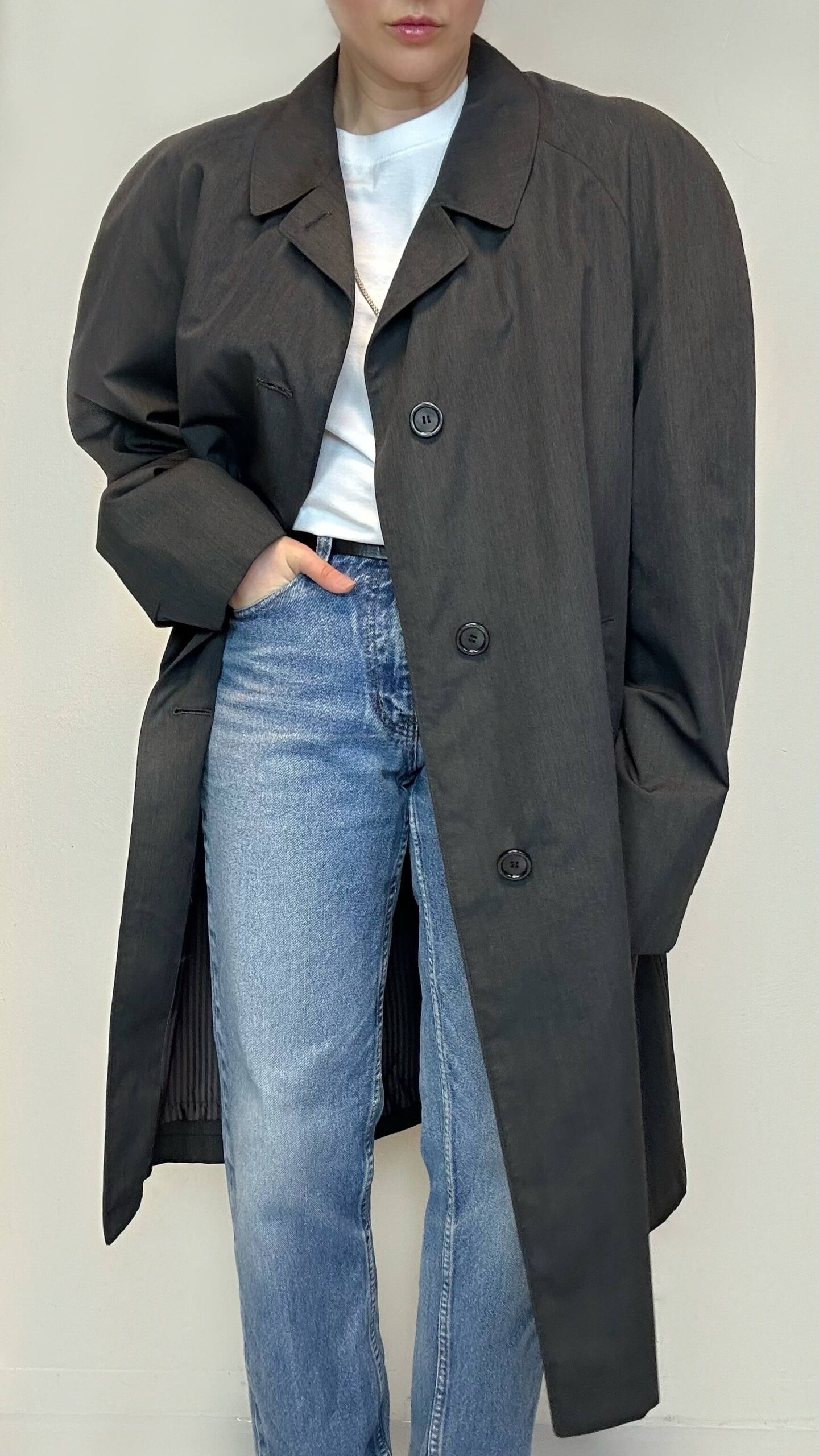 Graphite grey finnish masculine trenchcoat