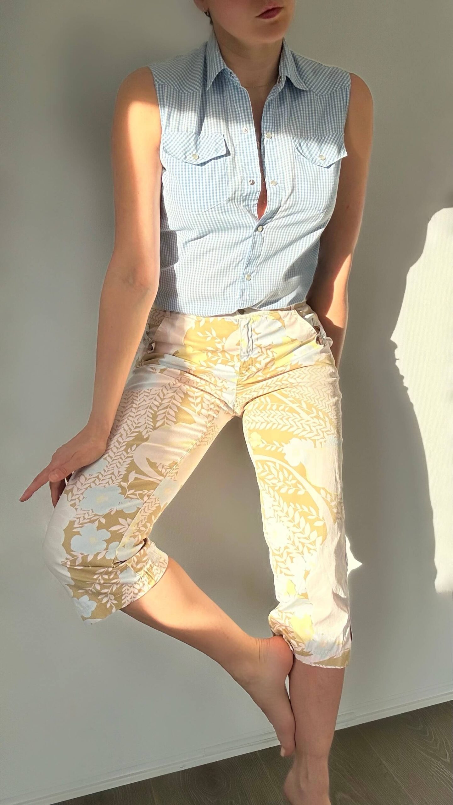 Italian pastel pattern capri