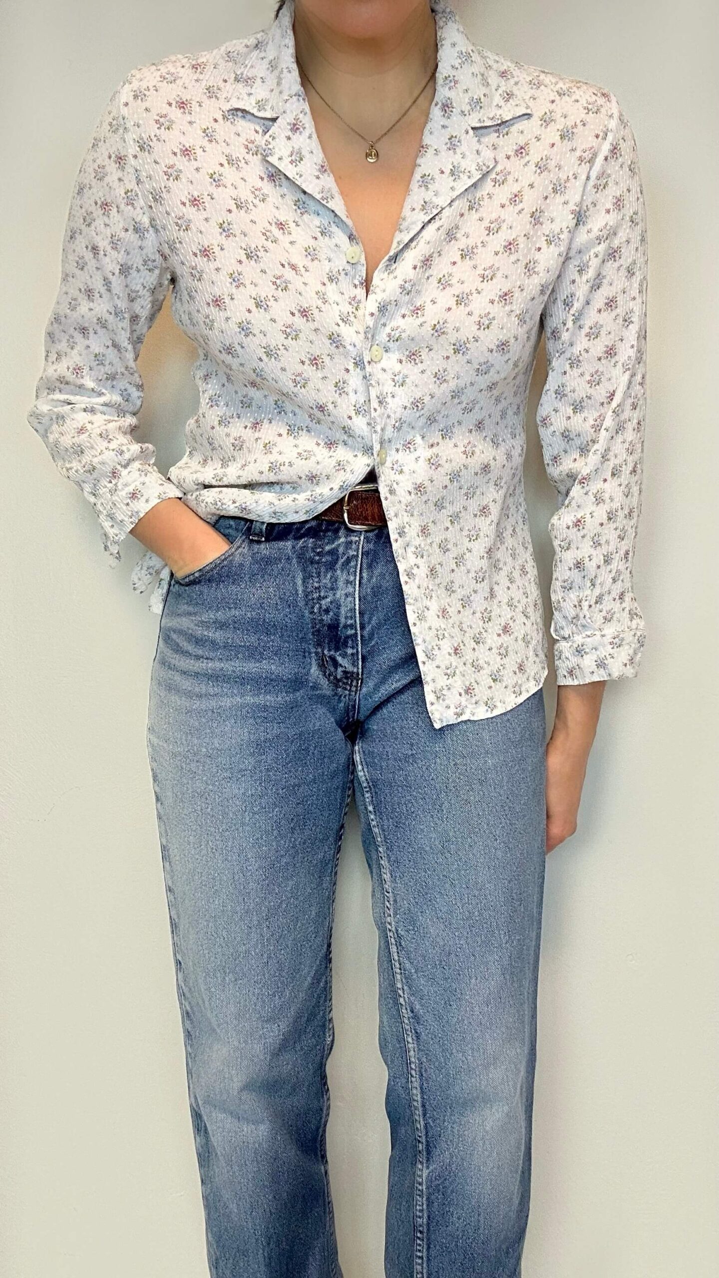 Garden rose pattern blouse with 3/4 sleeves